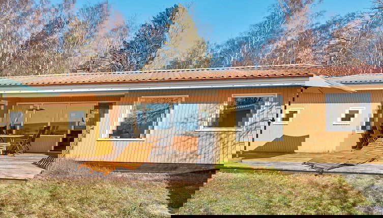 Foto 1 - 6 Person Holiday Home in Aakirkeby