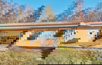 Foto 1 - 6 Person Holiday Home in Aakirkeby