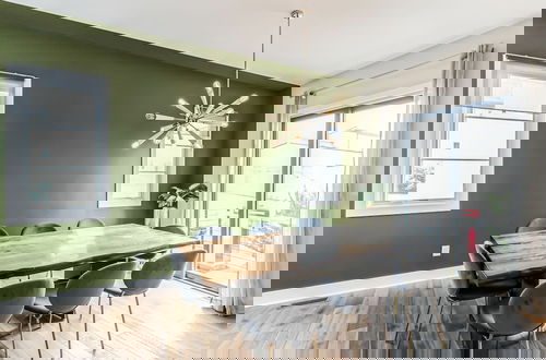 Foto 21 - Chic Townhome for 10 W/rooftop