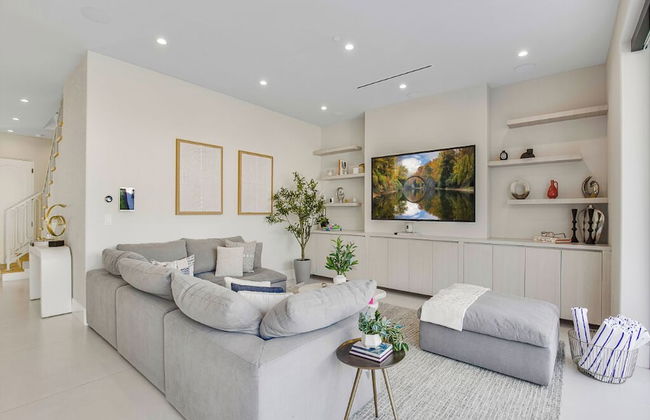 Villa Camellia - Charming 5 BR Home in the Heart of Studio City - Foto 29