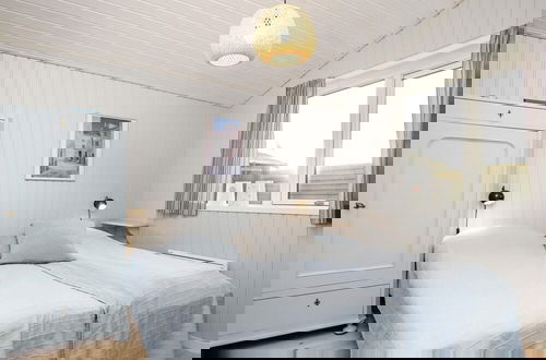 Foto 2 - 6 Person Holiday Home in Saeby