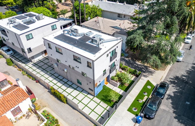 Stylish Sherman Oaks Townhouse W/ 3 Master Suites - Foto 29