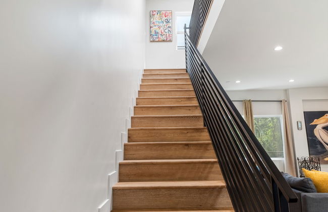Stylish Sherman Oaks Townhouse W/ 3 Master Suites - Foto 27