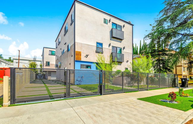 Stylish Sherman Oaks Townhouse W/ 3 Master Suites - Foto 32