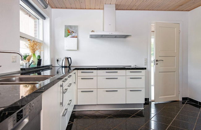 8 Person Holiday Home in Galten - Foto 6