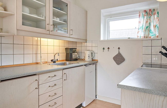 2 Person Holiday Home in Aakirkeby - Foto 4