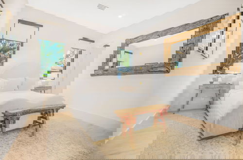 Photo 2 - Vista View