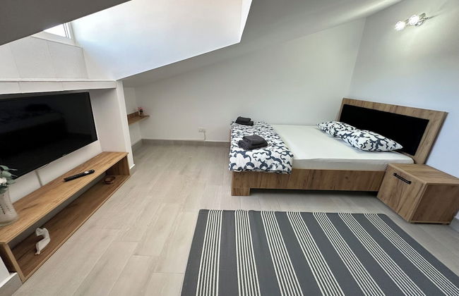 Serenity Apartments and Studios - Photo 3