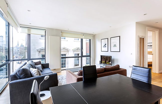 Wonderful Holborn Apartment - Photo 8