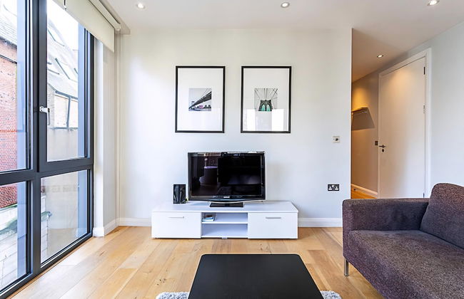 Wonderful Holborn Apartment - Photo 14