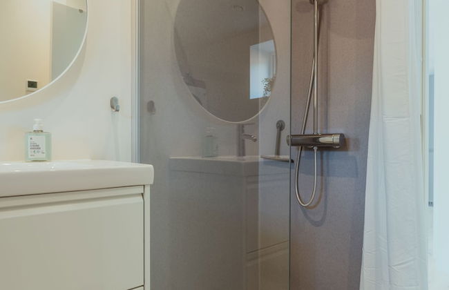 Seaside Nest | Charming Waterfront Retreat - Photo 12