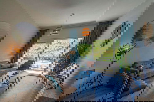 Foto 16 - Cozy Beachside Apartment