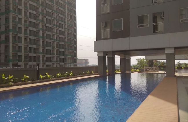 Cozy Living Studio At Grand Dhika City Jatiwarna Apartment - Foto 14