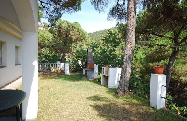 Peaceful Villa in Canyelles With Swimming Pool - Foto 18