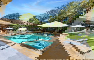 Foto 3 - The Date Palm Estate by Avantstay Luxurious Private Retreat!