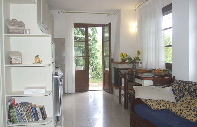 Casa Vacanze a Sassetta con Giardino - Foto 9