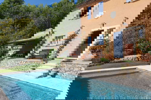Foto 25 - Picturesque Holiday Home With Private Pool
