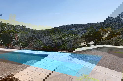 Foto 27 - Picturesque Holiday Home With Private Pool