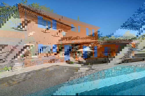 Foto 33 - Picturesque Holiday Home With Private Pool