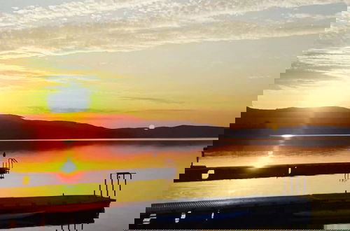 Photo 28 - Relaxing Chalet Near Trasimeno