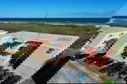 Foto 48 - 2 Condos in Beachfront Complex Pool Pickleball Bubbly Blew Seaside Blessing