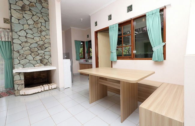 Villa ChavaMinerva Aries Ciater with Private Pool - Foto 13