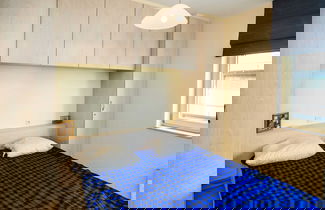 Foto 3 - Bright Apartment With Terrace