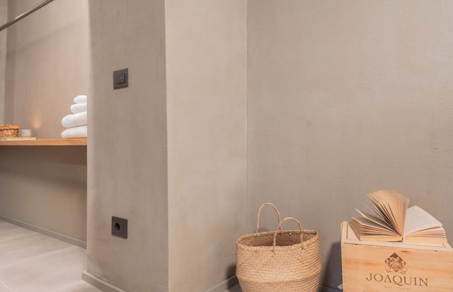 Urio s Castle Suites - Photo 34