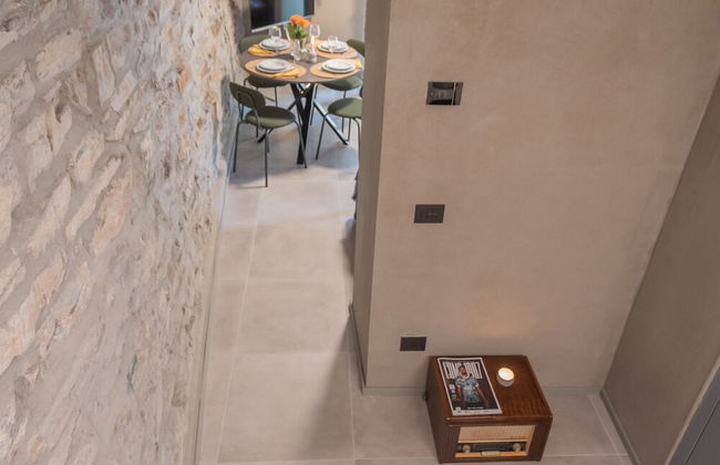 Urio s Castle Suites - Photo 37