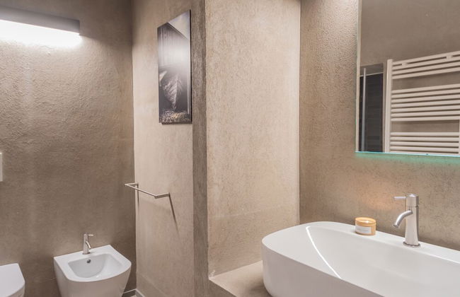 Urio s Castle Suites - Photo 9