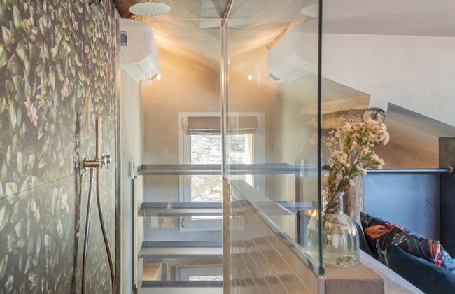 Urio s Castle Suites - Photo 49