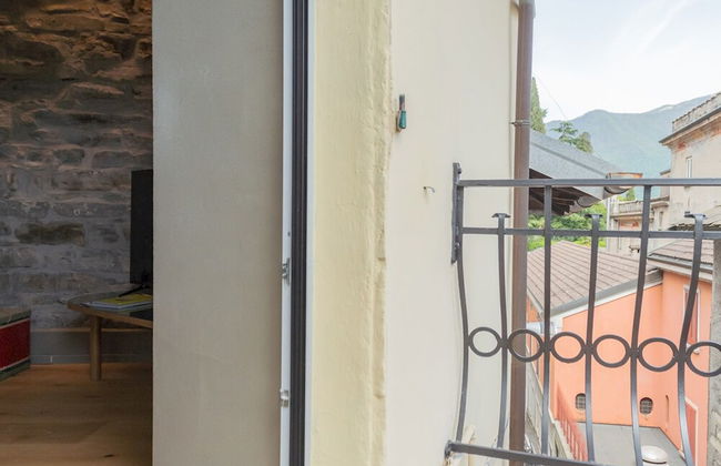 Urio s Castle Suites - Photo 4