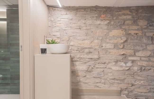 Urio s Castle Suites - Photo 31