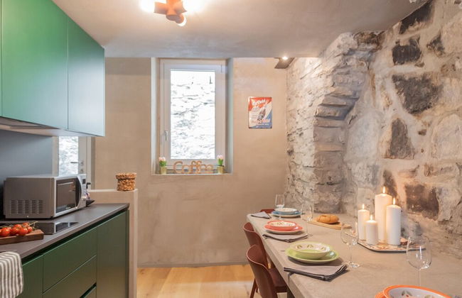 Urio s Castle Suites - Photo 39