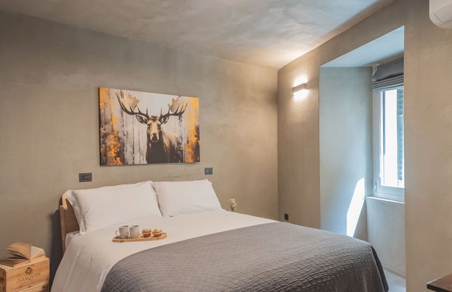 Urio s Castle Suites - Photo 11