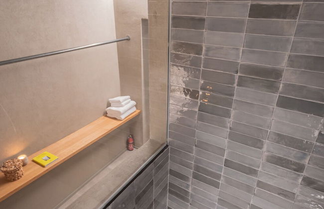 Urio s Castle Suites - Photo 7