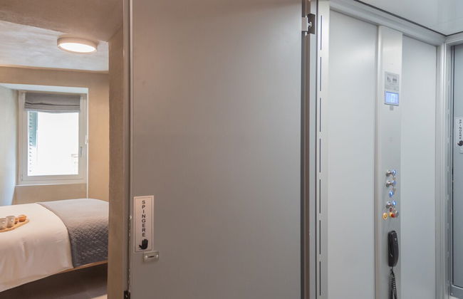 Urio s Castle Suites - Photo 14