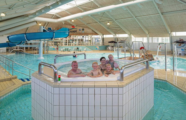 6 Person Holiday Home on a Holiday Park in Lokken - Foto 6