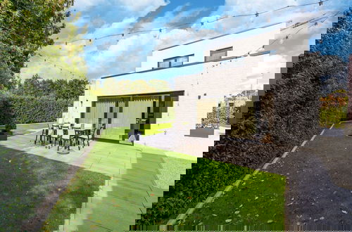 Foto 36 - Holiday Home With Garden