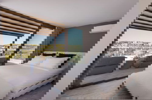 Photo 3 - The Vouliagmeni Penthouse