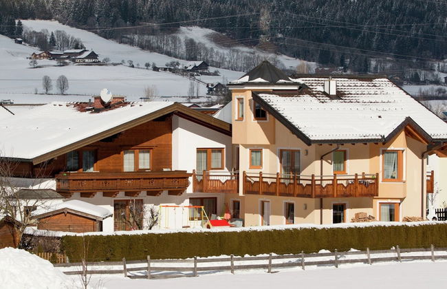 Apartment in Altenmarkt Near Ski Lifts - Foto 1