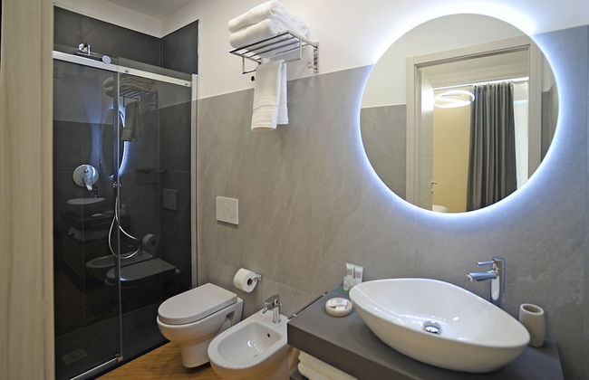 Mom Apartment Rooms&Suites - Photo 42