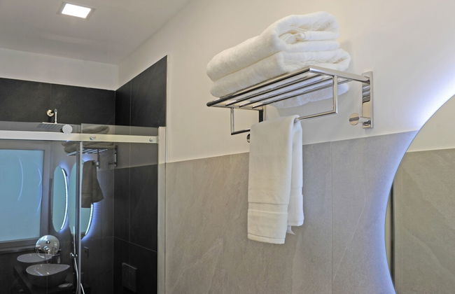 Mom Apartment Rooms&Suites - Photo 41