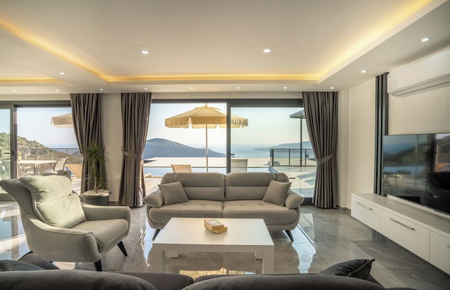 Villa The Moon - Photo 1
