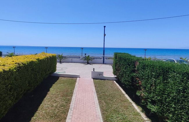 Calm and Peaceful First Line House in Front of the sea - Foto 22