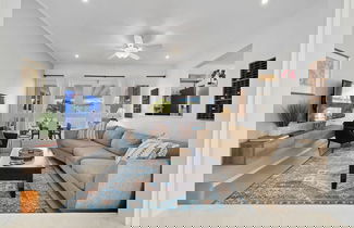 Foto 2 - Beautiful 3br2ba Amazing Location w Private Pool
