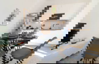 Photo 3 - Lake River Apartment