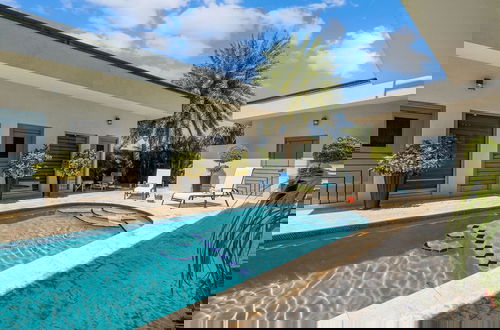 Foto 38 - Magical Oasis 6BR w Large Pool Gazebo Views