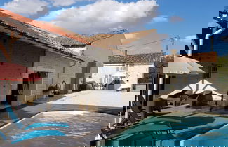 Foto 1 - Holiday Home in Loubigne With Pool & Terrace