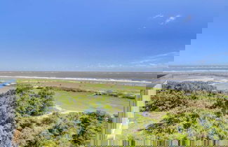 Photo 2 - 4407 Ocean Club by Avantstay Ocean Views w/ Community Pool Access - Jan/feb Monthly Options Avail